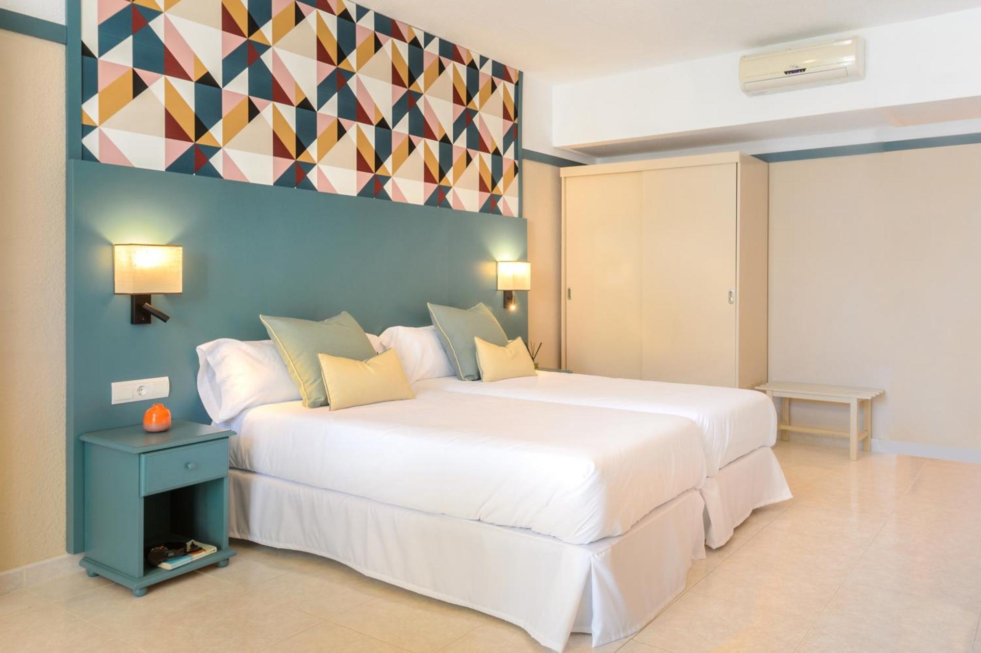 Aparthotel Vibra Club Maritim San Antonio  Eksteriør billede