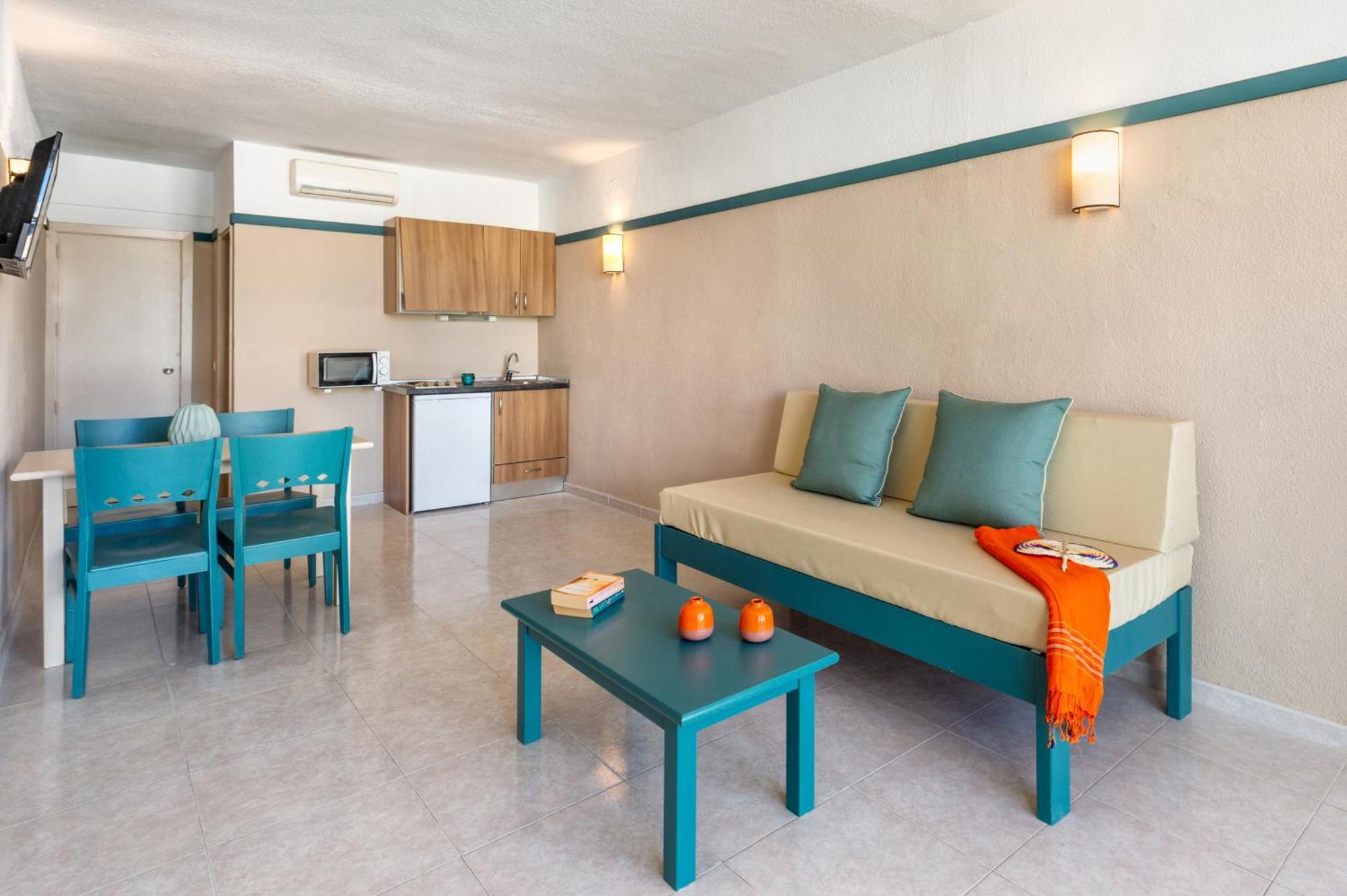 Aparthotel Vibra Club Maritim San Antonio  Eksteriør billede