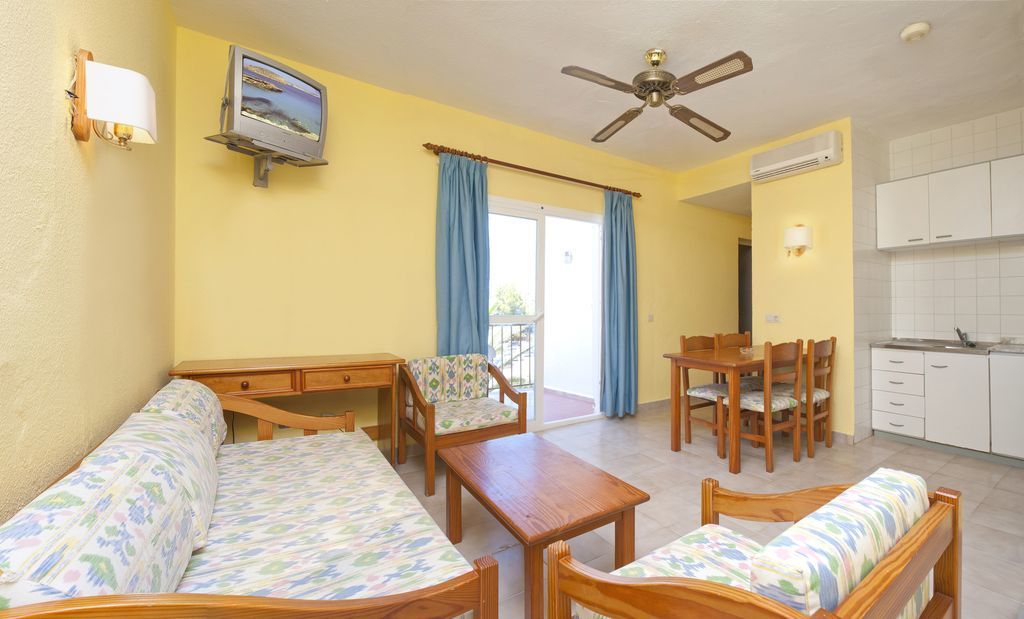 Aparthotel Vibra Club Maritim San Antonio  Værelse billede